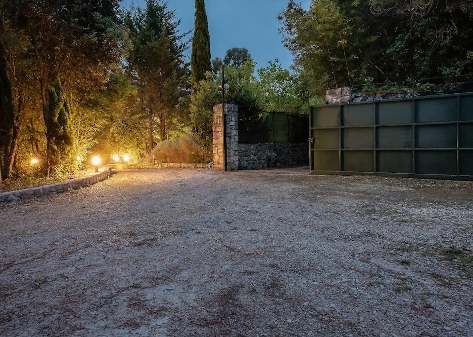 Holiday home Pure Nature Haven By The Sea With Hot Tub Rovinj